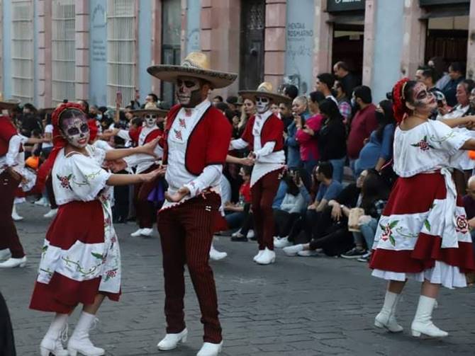desfile muertos 17
