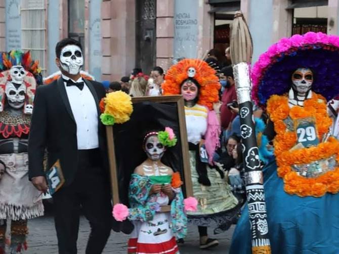 desfile muertos 7