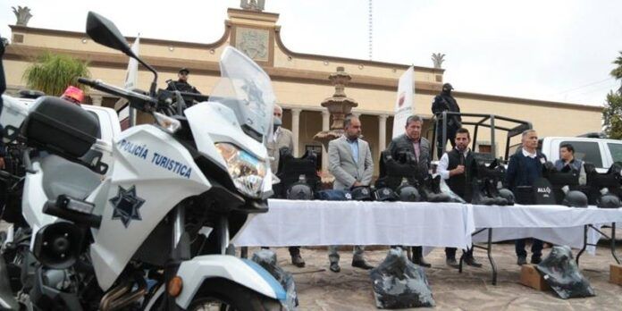 policias-pinos-1-751
