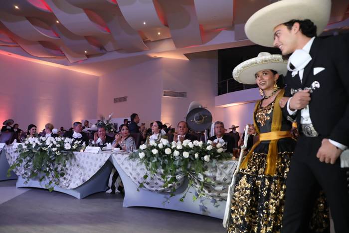 baile reinas charras3