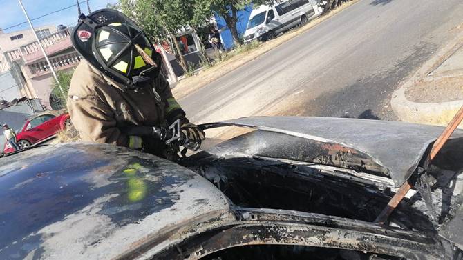 auto quemado 1