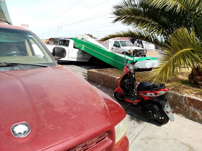 camioneta aplastada 1