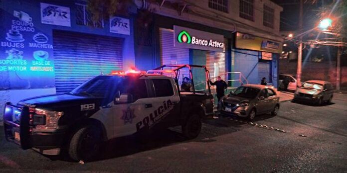 banco-azteca-833