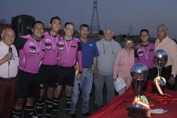 futbol pariente 8
