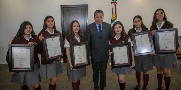 monreal-alumnas-3-4cd