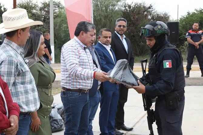 equipamiento policias 2