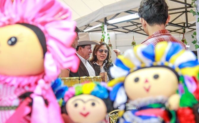 feria gobernador 11