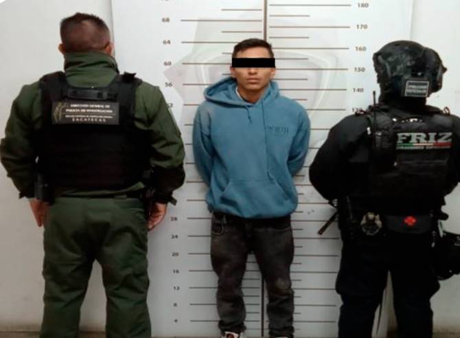 detienen presuntos narcomenudistas 5