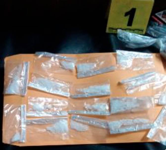 detienen presuntos narcomenudistas 8