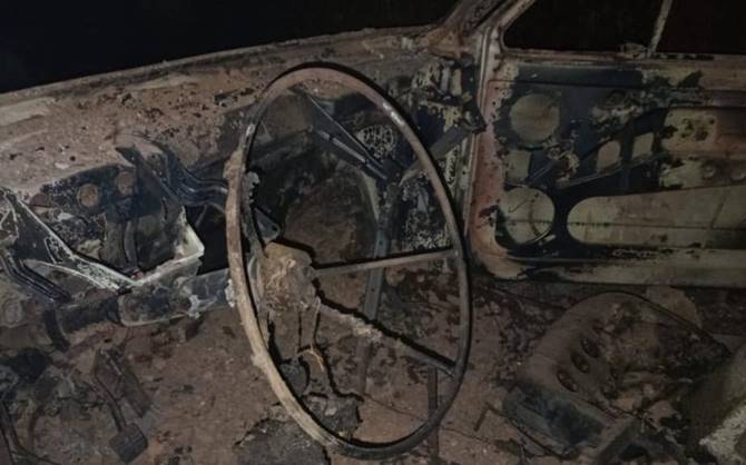auto quemado 1
