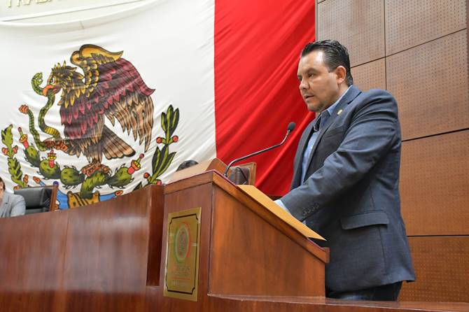 armando delgadillo