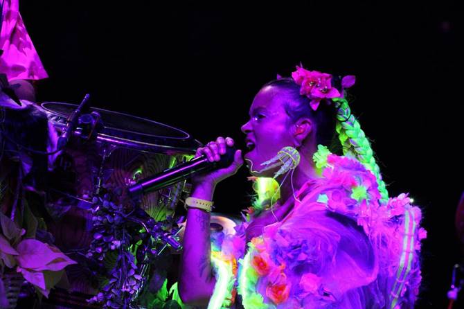 bomba estereo 4