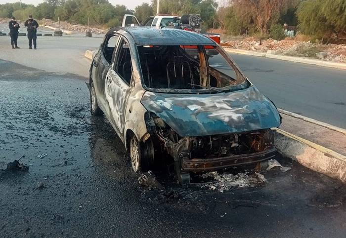 auto incendiado gpe2