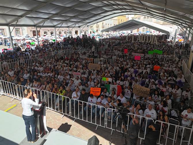 mitin plaza armas 4
