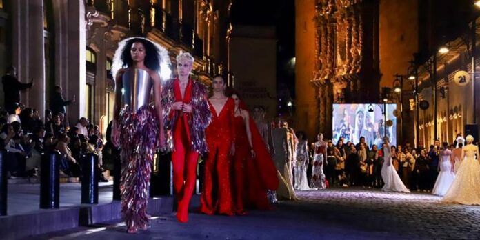 desfile-arquitectura-moda-2-f09