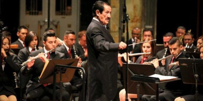 Salvador García y Ortega llevó la batuta Salvador García y Ortega llevó la batuta