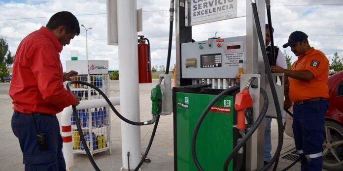 Revisan gasolineras de Calera Revisan gasolineras de Calera