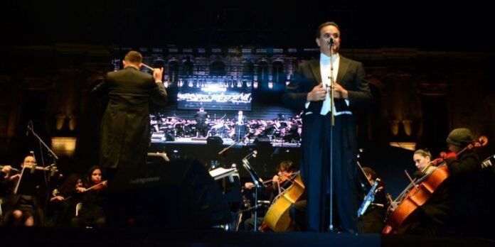 Tenor Fernando de la Mora Tenor Fernando de la Mora