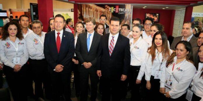 Miguel Alonso con prestadores de servicios Miguel Alonso con prestadores de servicios