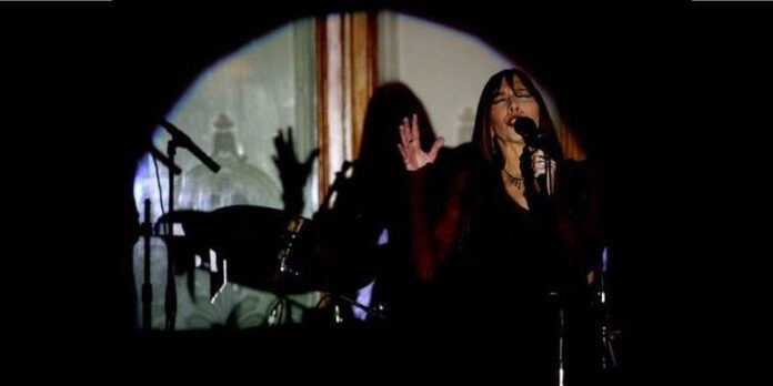 Betsy Pecanins en concierto Betsy Pecanins en concierto