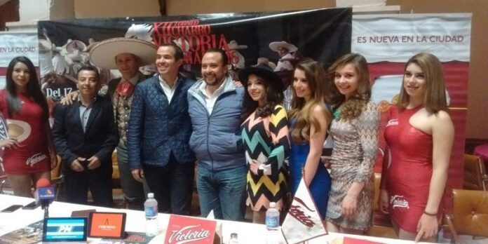Organizadores presentaron el evento. Organizadores presentaron el evento.