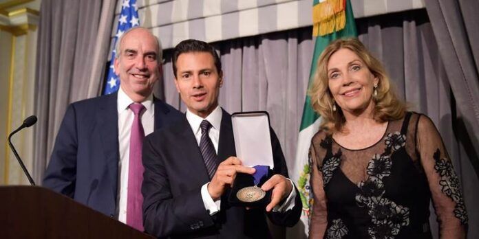 Lo entrega Asociación de Política Exterior Lo entrega Asociación de Política Exterior