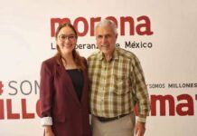 ¿Qué pasó, Narro? El piso estaba disparejo, pero el abrazo salió derecho.