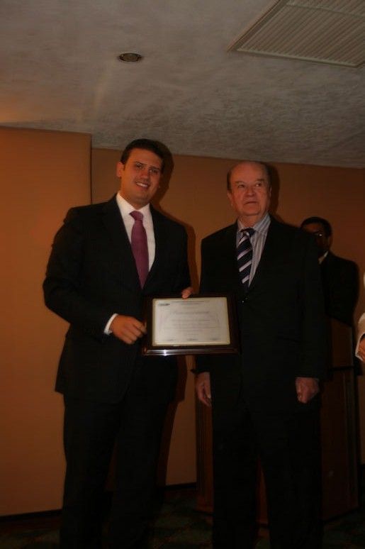 El alcalde Cuauhtémoc Calderón y Jaime Cervantes.