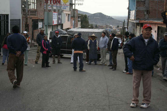 Los comerciantes taparon calles. Los comerciantes taparon calles.