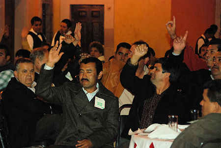 Políticos en la sesión del consejo. (Fotos: Cortesía)