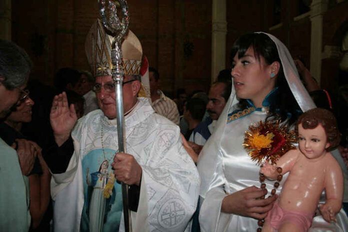 Participó el obispo Carlos Cabrero. Participó el obispo Carlos Cabrero.