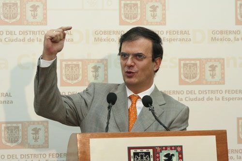 ebrard1-882