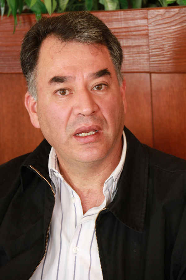 El diputado panista Arturo Ramírez advirtió que el gobernador dará mala imagen si no se aprueba su presupuesto por unanimidad. El diputado panista Arturo Ramírez advirtió que el gobernador dará mala imagen si no se aprueba su presupuesto por unanimidad.