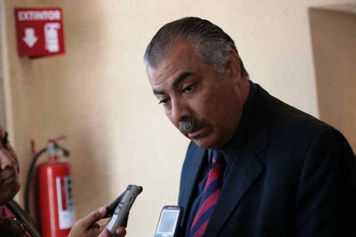 El perredista Gerardo Romo reachaza la violencia con la que se llevó a cabo la aprobación dle presupuesto estatal.