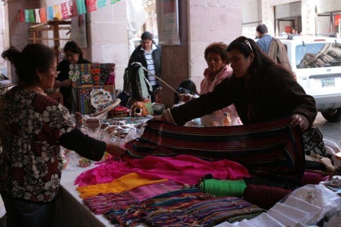 Los puestos están en el Portal de Rosales Los puestos están en el Portal de Rosales