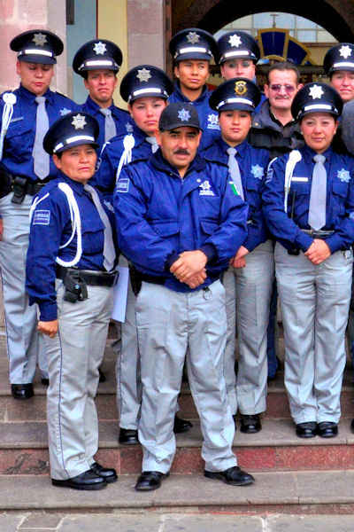 25polis-3a8