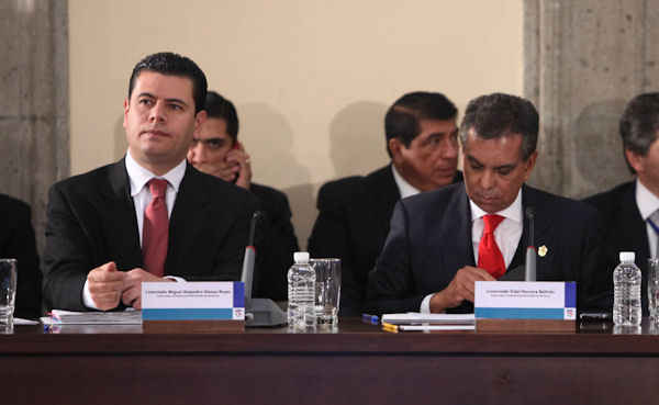 Miguel Alonso en reunión de gobernadores con el presidente Miguel Alonso en reunión de gobernadores con el presidente