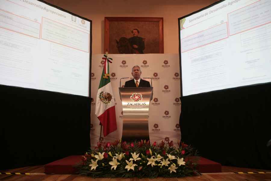 En conferencia de prensa, GuillermoHuizar dio a conocer detalles de las irregularidades encontradas.