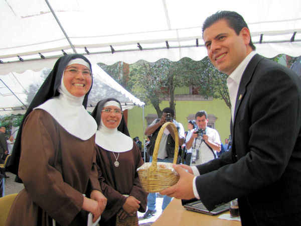 monjas-2bf