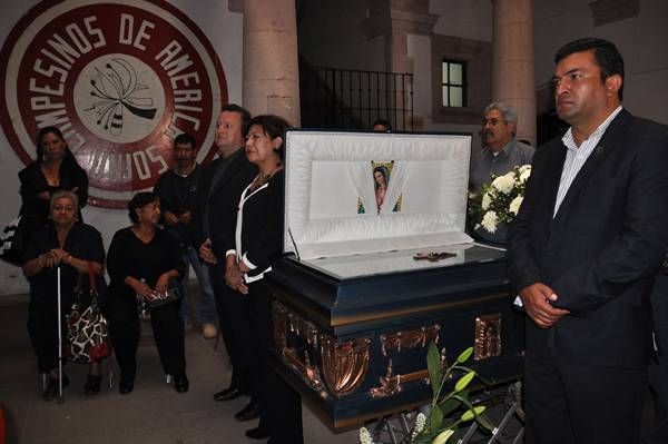 homenaje1-685