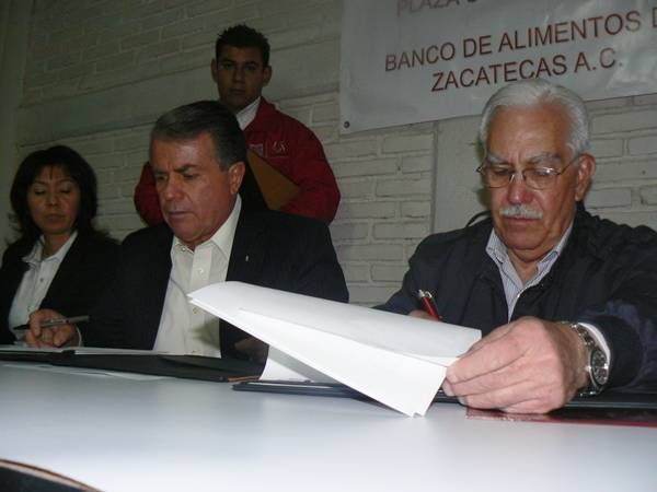 plaza-comunitaria-2