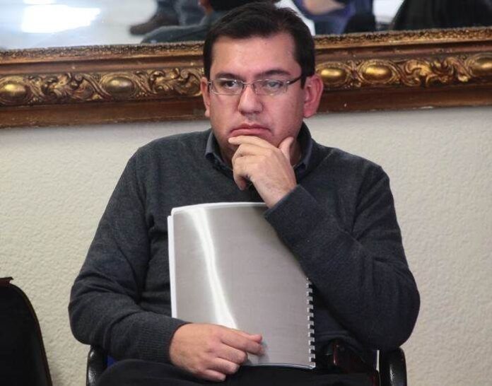 alejandro-huizar-1 alejandro-huizar-1
