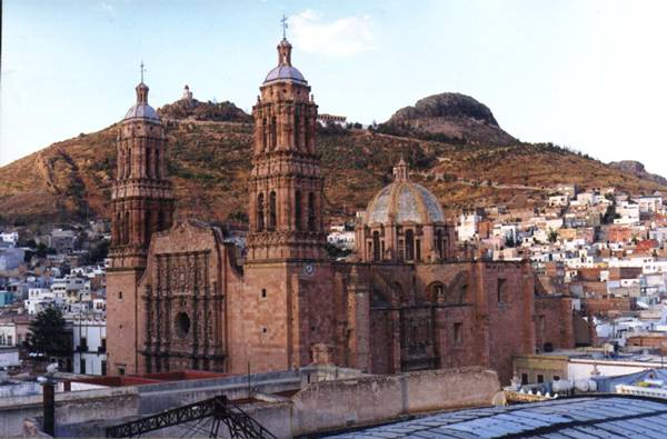 Conoce sus hermosos edificios Conoce sus hermosos edificios