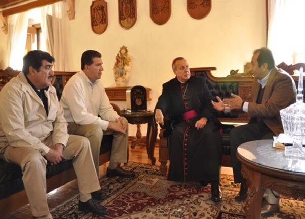 Se reunieron el Obispo Carlos Cabrero, Gerardo Luna y Alfonso Peschard Se reunieron el Obispo Carlos Cabrero, Gerardo Luna y Alfonso Peschard