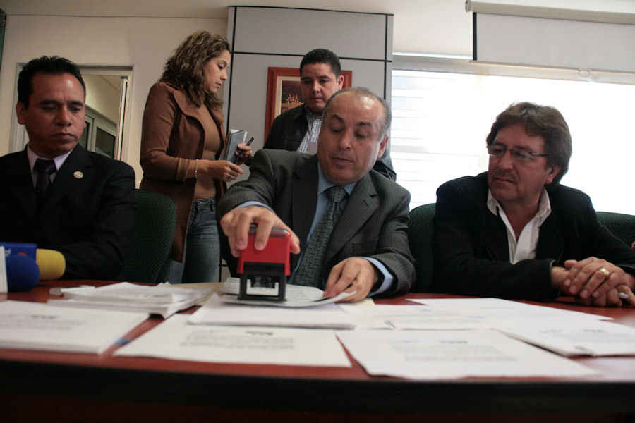 El procurador de Zacatecas recibió la denuncia en contra de Saúl Monreal.