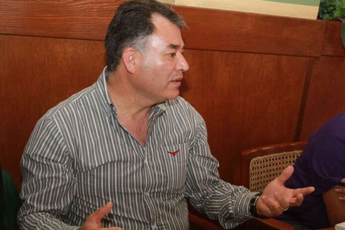 El diputado federal Arturo Ramírez Bucio indicó que es fundamental la denuncia en la lucha contra el crimen. El diputado federal Arturo Ramírez Bucio indicó que es fundamental la denuncia en la lucha contra el crimen.