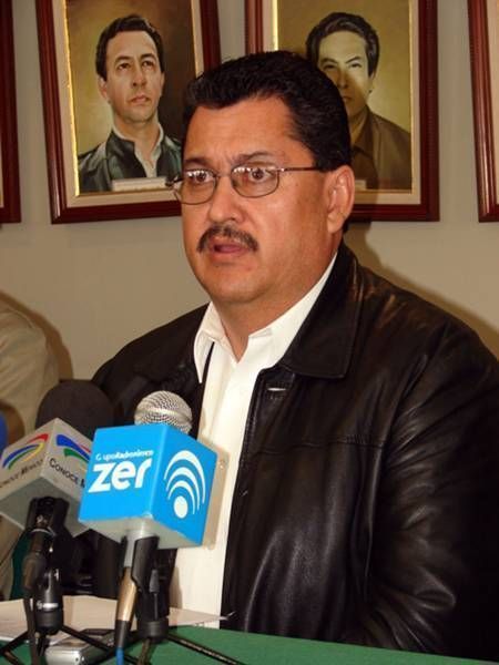 Julio César Flemate, presidente del comité estatal del PRI Julio César Flemate, presidente del comité estatal del PRI