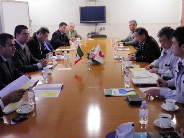 El gobernador Miguel Alonso expuso a empresarios japoneses las ventajas de invertir en Zacatecas.
