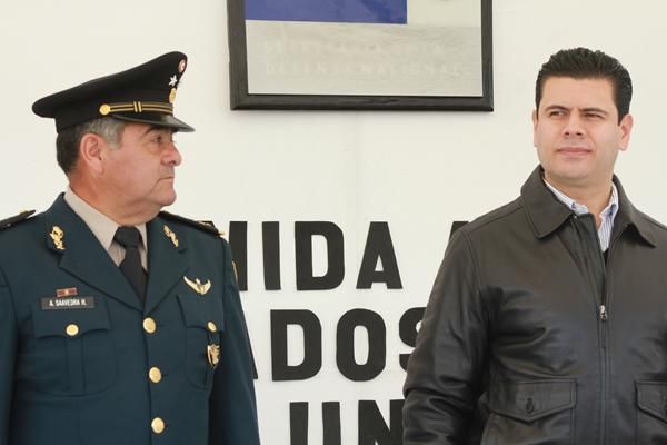 Acudió el gobernado del Estado, Miguel Alonso