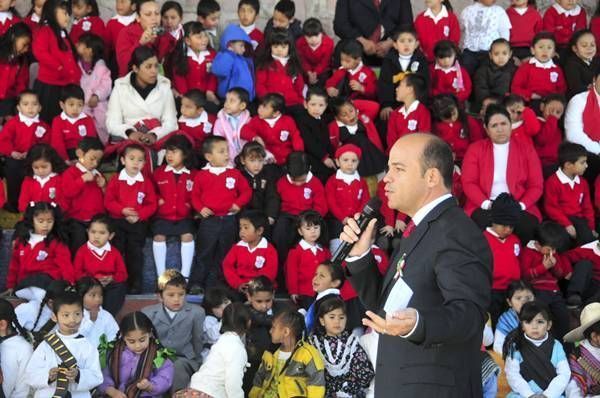 Acudió a los honores el alcalde Arnoldo Rodríguez Acudió a los honores el alcalde Arnoldo Rodríguez